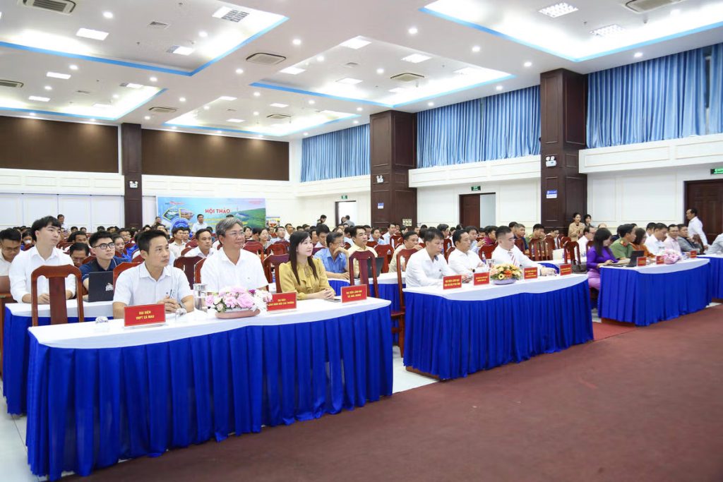 Xây dựng Cà Mau thành địa phương điển hình về bảo vệ người dân trên không gian mạng