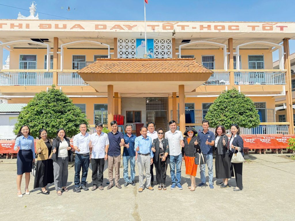 VOMA đồng hành cùng giáo dục: “Trao công nghệ, trao tương lai”